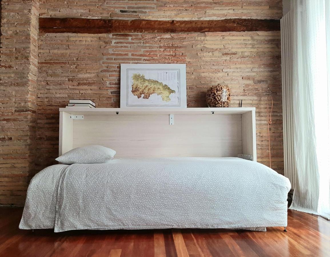 Apartamento Lux Wood Loft With Air Con & Lift Logroño Exterior foto